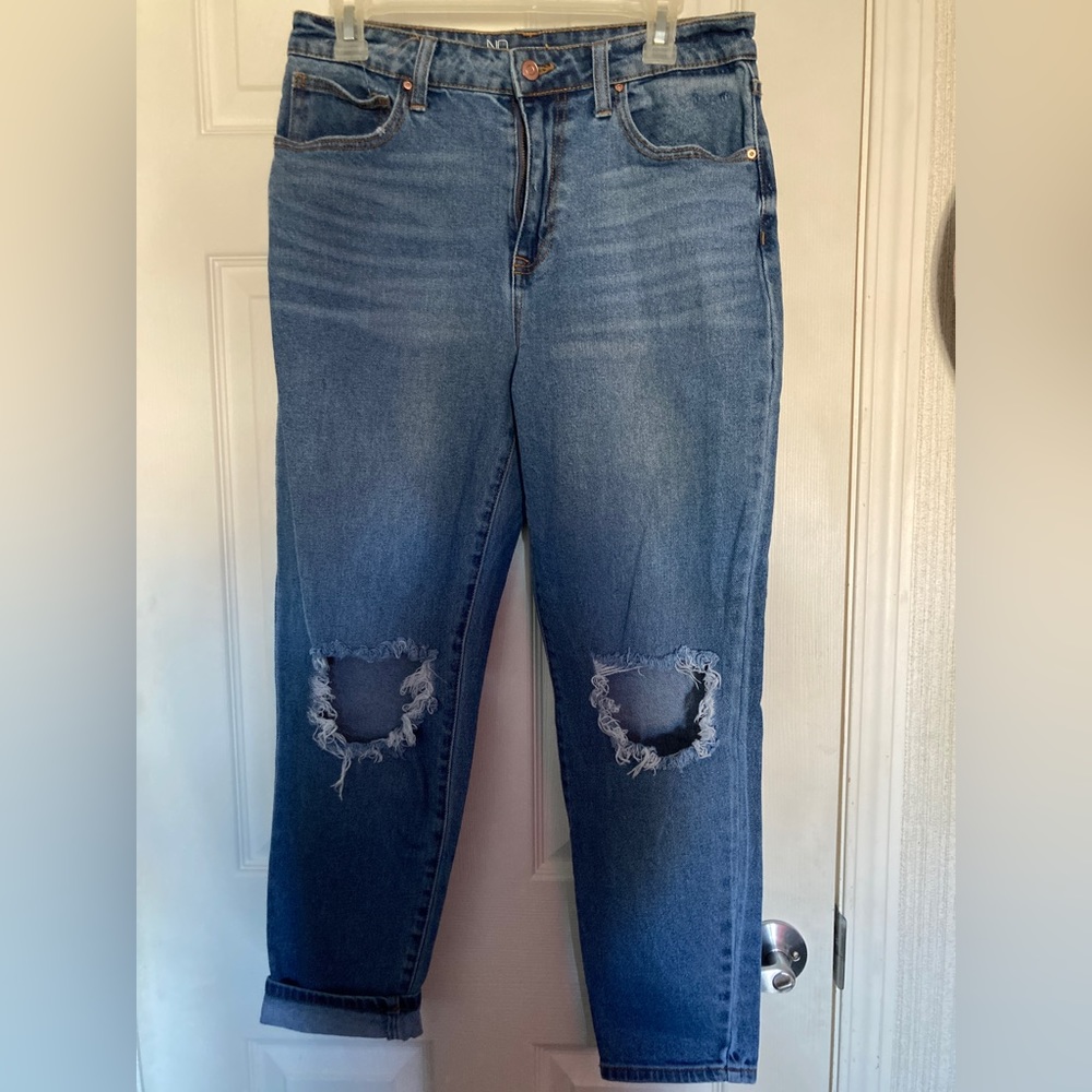 distressed mom jeans- high rise cropped